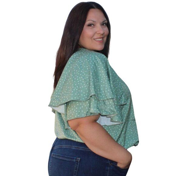 NWT Bloomchic Crew Neck Ruffle Tiered Sleeve Blouse Green - Picture 2 of 2